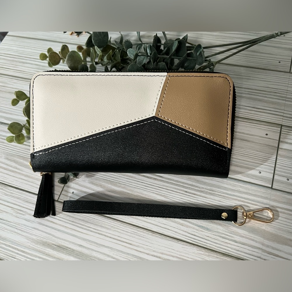 NWOT Colorblock Wallet - Picture 7 of 8